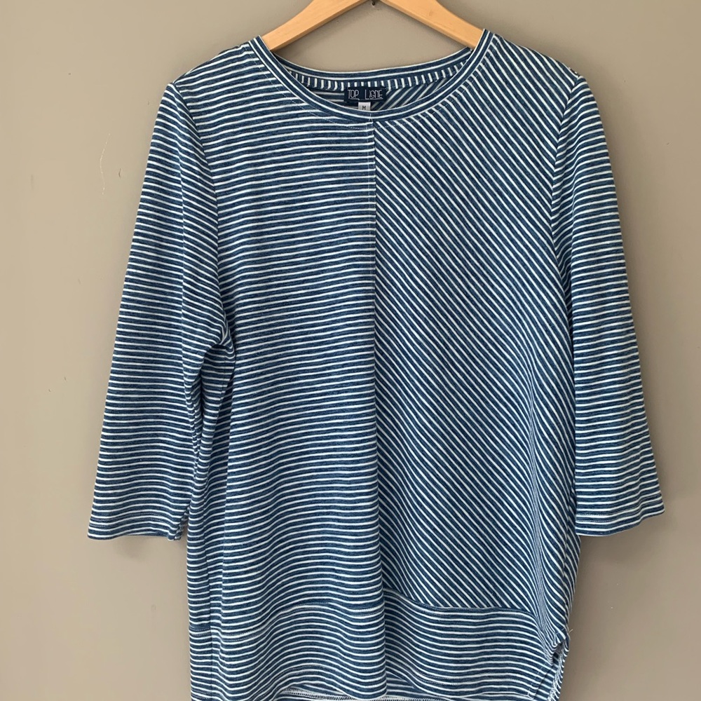 Top Ligne cotton striped top.